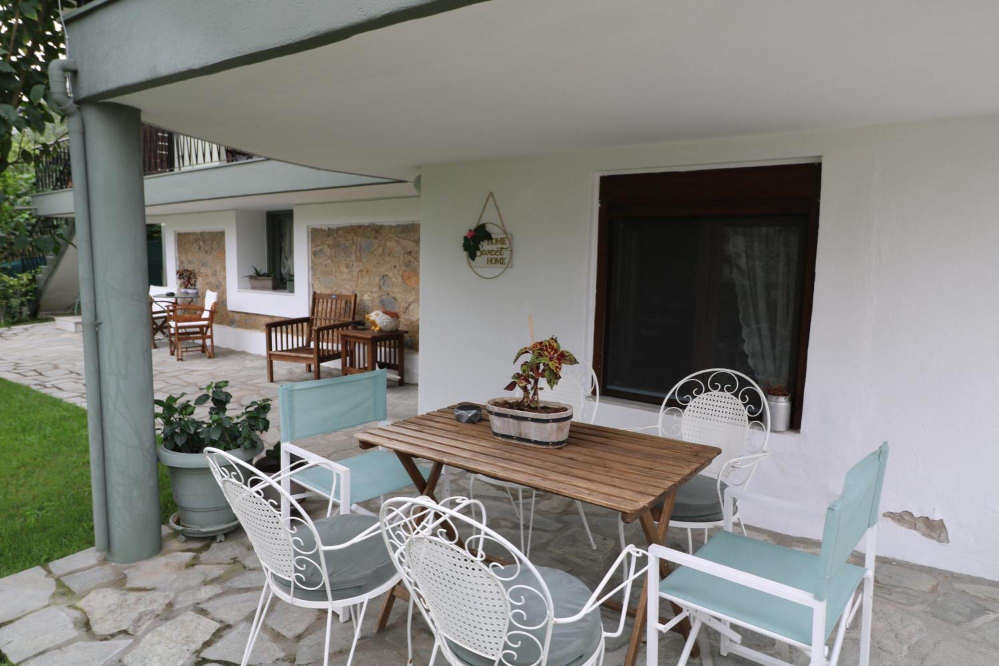 Casa Di Famiglia Apartment Солун Екстериор снимка
